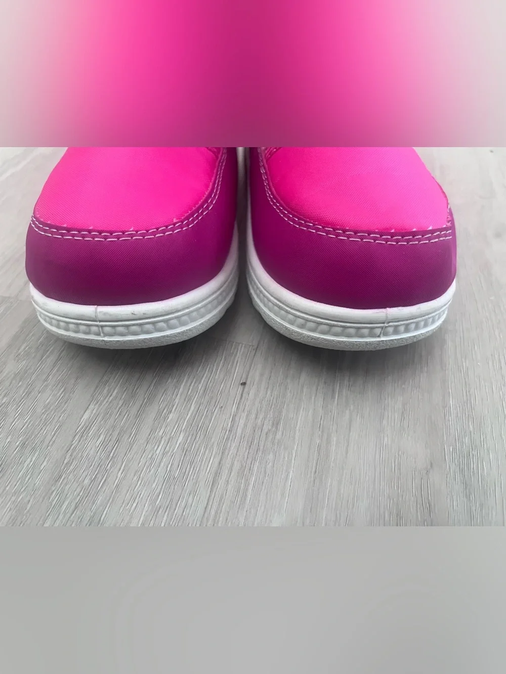 LIKE NEW girls pink snow boots